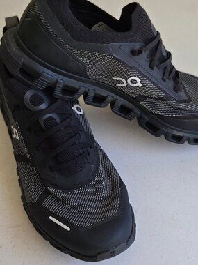 On Cloud Men's Shoes Size 13